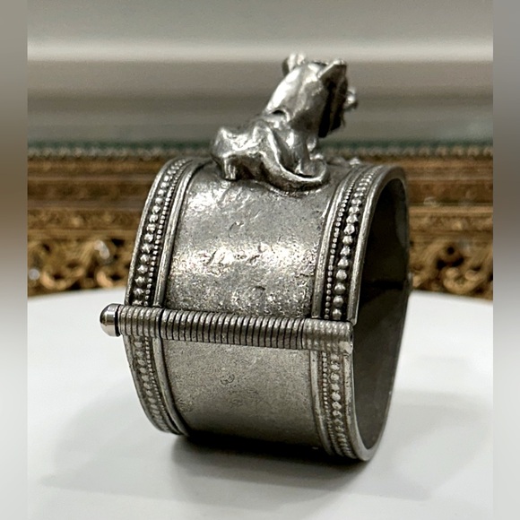 VTG RARE MMA 1976 Pewter Lion Cuff Bracelet - EUC - King Tut - Egyptian Revival - Picture 8 of 17